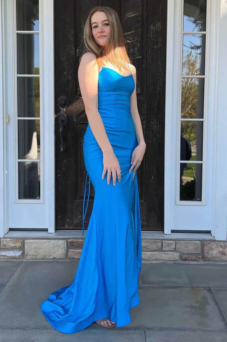 Vestido de fiesta de sirena con tirantes y cordones